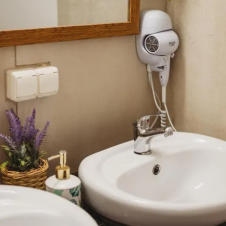 Unique 2 Bedroom In The Old Town アパート *