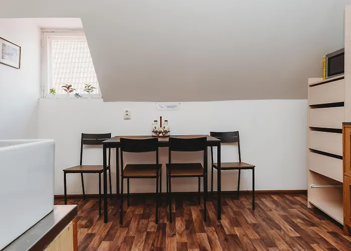 Unique 2 Bedroom In The Old Town *