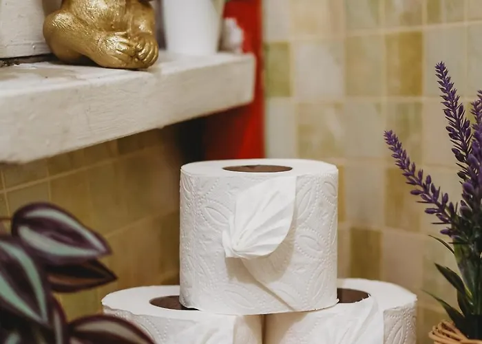 Апартаменты Unique 2 Bedroom In The Old Town