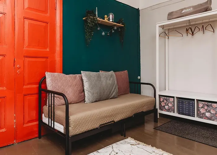 Апартаменты Unique 2 Bedroom In The Old Town *