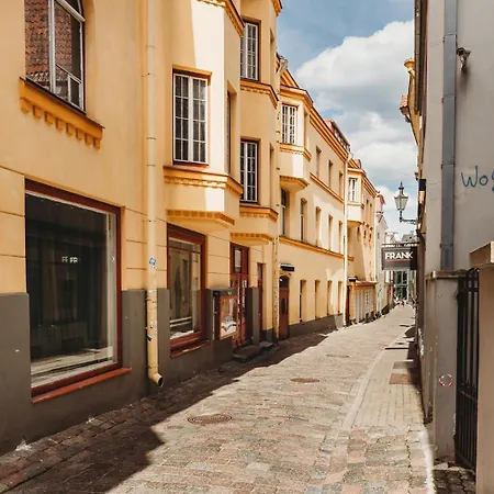 Апартаменты Attractive 2 Bedroom In The Old Town Таллин